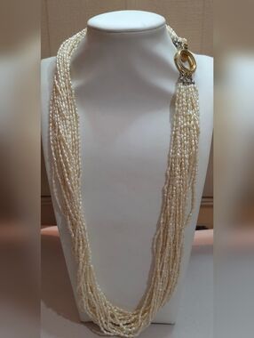 20 STRAND 28 IN GENUINE SEED PEARL NECKLACE